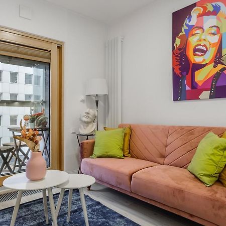 وارسو Lumina Luxury Apartments In Mennica Residence المظهر الخارجي الصورة